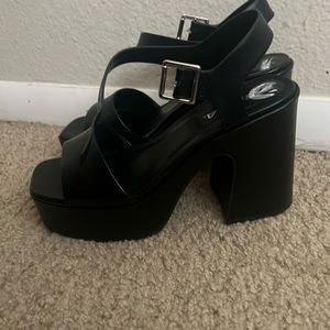 Chunky platform hees